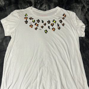 Victoria’s Secret tee